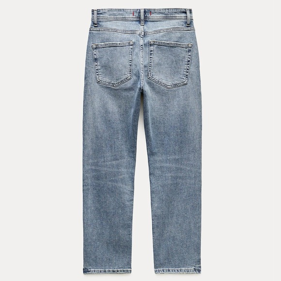 Zara - New Relaxed Slim in Medium Bleach

Brand New - Never Worn - Picture 2 of 3